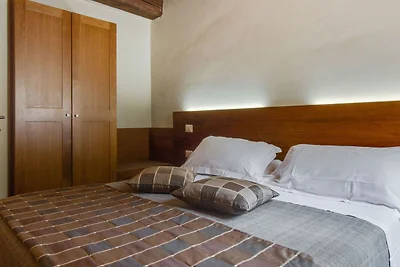 Gustosa casa vacanze a Folignio con giardino
