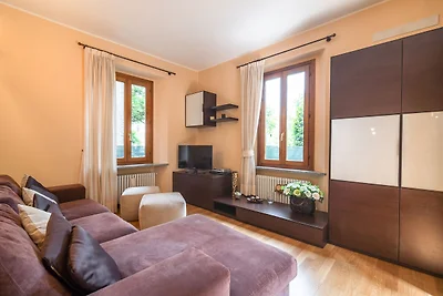 Modernes Apartment in Meina in Seenähe