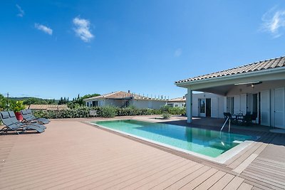 Luxuriöse Villa mit privatem Pool in Oupia