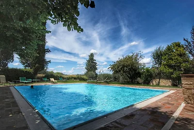 Bauernhofurlaub mit Schwimmbad im Chianti