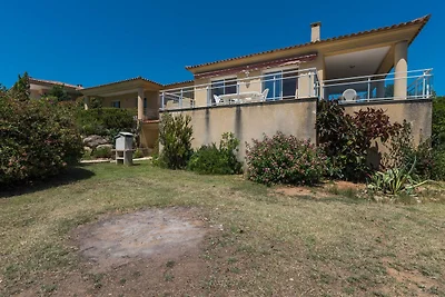 Villa moderna con piscina privata