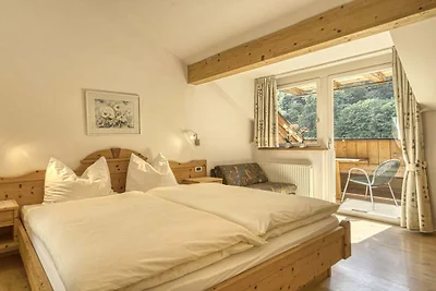 Vakantieappartement in Nals met zwembad