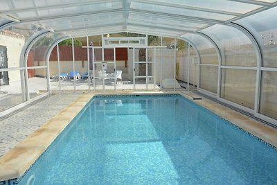 Moderne Villa mit Swimmingpool in Torrevieja