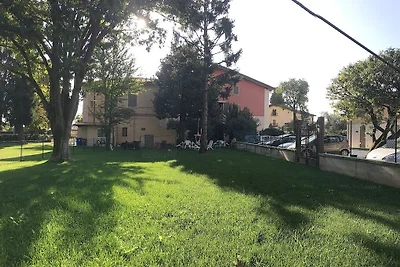 Apartament wakacyjny w Salò z basenem