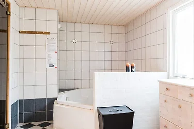 8 Personen Ferienhaus in Oksbøl