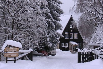 Geräumiges Ferienhaus in Skigebietnähe in Bra...