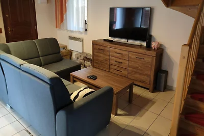 Gemütliches  Ferienhaus mit Kamin in Lukecin
