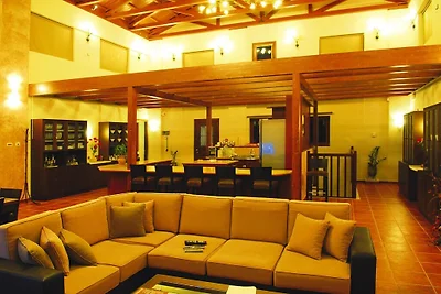 Villa, Choudetsi