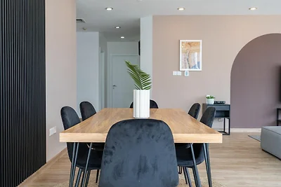 Hochhauswohnung mit 4 Schlafzimmern