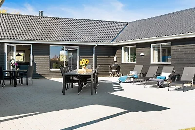 20 persone case ad Hasselberg