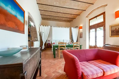 Agriturismo con piscina a Poggibonsi