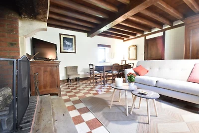Schönes authentisches Ferienhaus mit Pool