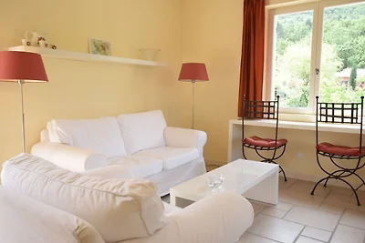 Apartment in Montbrun-Les-Bains mit Garten