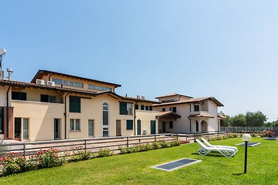 Malerische Wohnung in Salò mit Swimmingpool