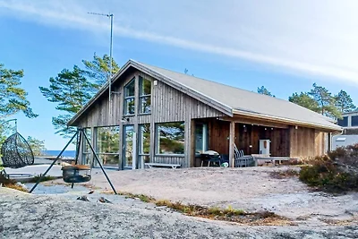 8 Personen Ferienhaus in Risør-By Traum