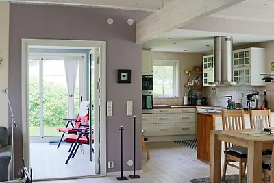 Modernes Ferienhaus mit Garten-By Traum