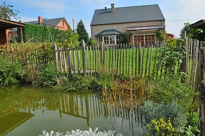Moderna Casa Vacanze a Somme-Leuze con Sauna