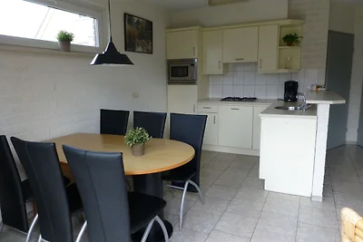 Komfortables Ferienhaus mit Geschirrspüler in...
