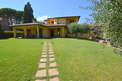 Modern Villa in Marsciano Perugia with Privat...