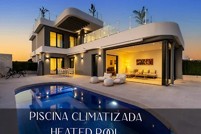 Villa a Los Alcázares con Piscina