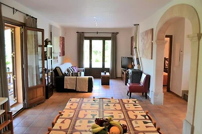 Villa in Muro met zwembad en tuin