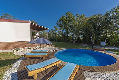 Ferienhaus mit privatem Pool für 6-8 Personen...