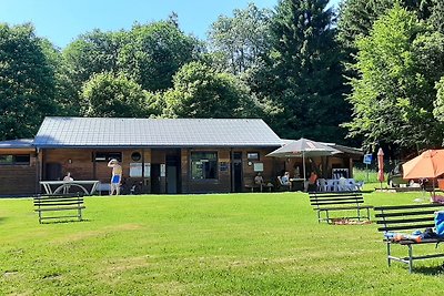 Vakantiehuis Altenfeld met tuin aan beekje