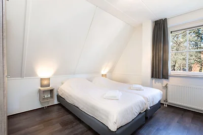 Spaziosa villa ristrutturata con sauna, circo...