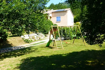Ruhiges Ferienhaus mit Garten