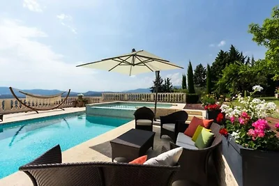 Wohnung in Mougins mit Pool und Garten