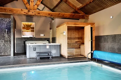 Villa in Durbuy mit Schwimmbad