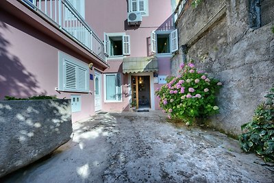 Romántico Casa de vacaciones en Cavtat Dalmac...