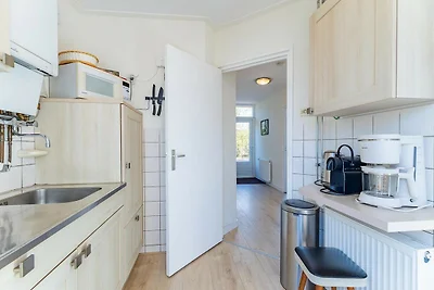 Bungalow nahe Strand mit Garten