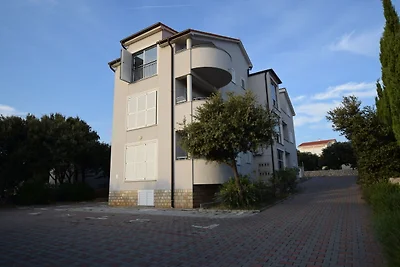 Großzügige Ferienwohnung mit Terrasse in...