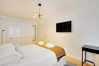 Strak appartement in Levallois-Perret