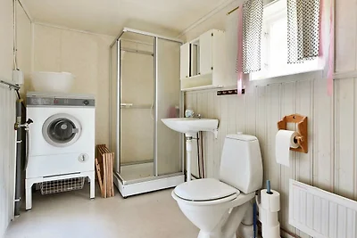 4 Personen Ferienhaus in HALLABRO-By Traum