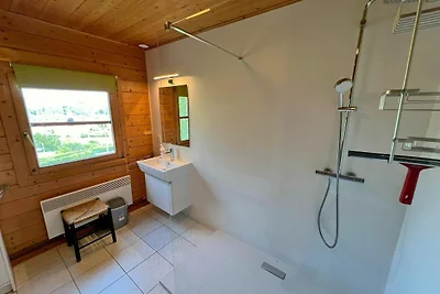 Casa vacanze moderna a Hotton con giardino