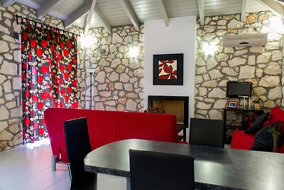 Villa vicino al mare ad Agrilia