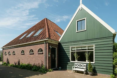 Geräumiges Bauernhaus in waldreicher Umgebung