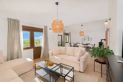 Five Bedroom Villa With Pool