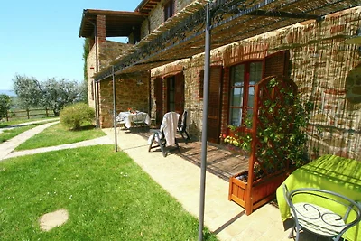 Agriturismo con A/C, terrazza e piscina