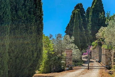 Villa in Suvereto mit Schwimmbecken
