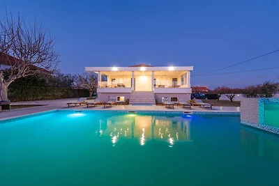 Casa vacanze a Galovac con piscina