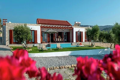 Villa in Arkadi mit Pool und Liegest�hlen
