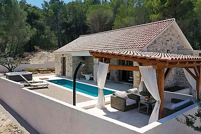 Casa vacanze a Pridraga con piscina privata