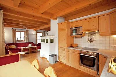 Ruhiges Chalet mit Sauna in Königsleiten