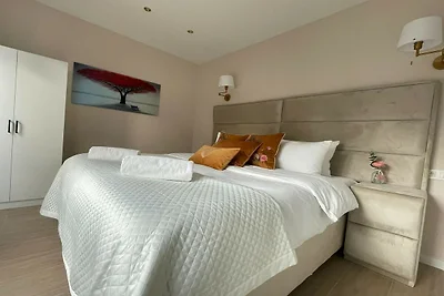 One Lux Stay 2BR/2BA Antwerpen nahe