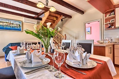 Villa Renata - FourBedroom Beachfront Villa w...