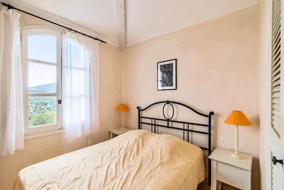 Bastides in Restanques f�r acht Personen