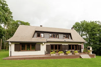 Villa a Erneuville vicino al centro cittא